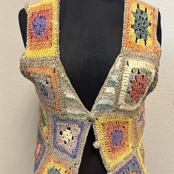 VINTAGE LIANNE BARNES VEST - Picture 2 of 5